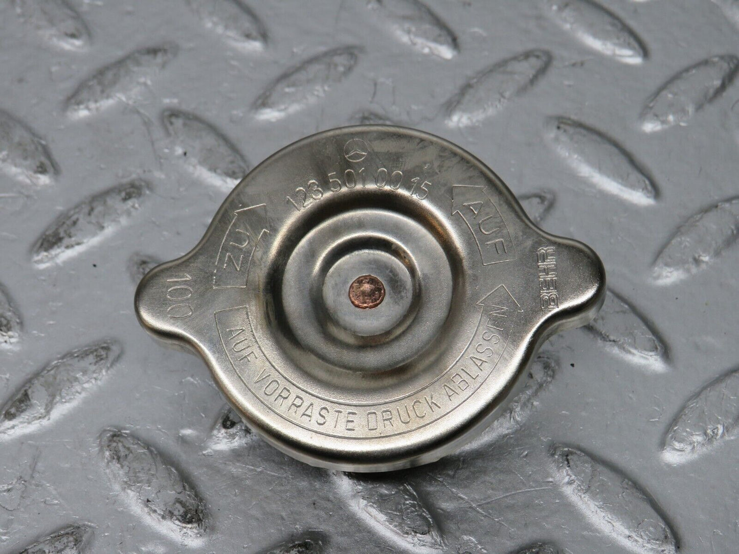 32024 Mercedes-Benz W123 230E Radiator Cap 1235010015