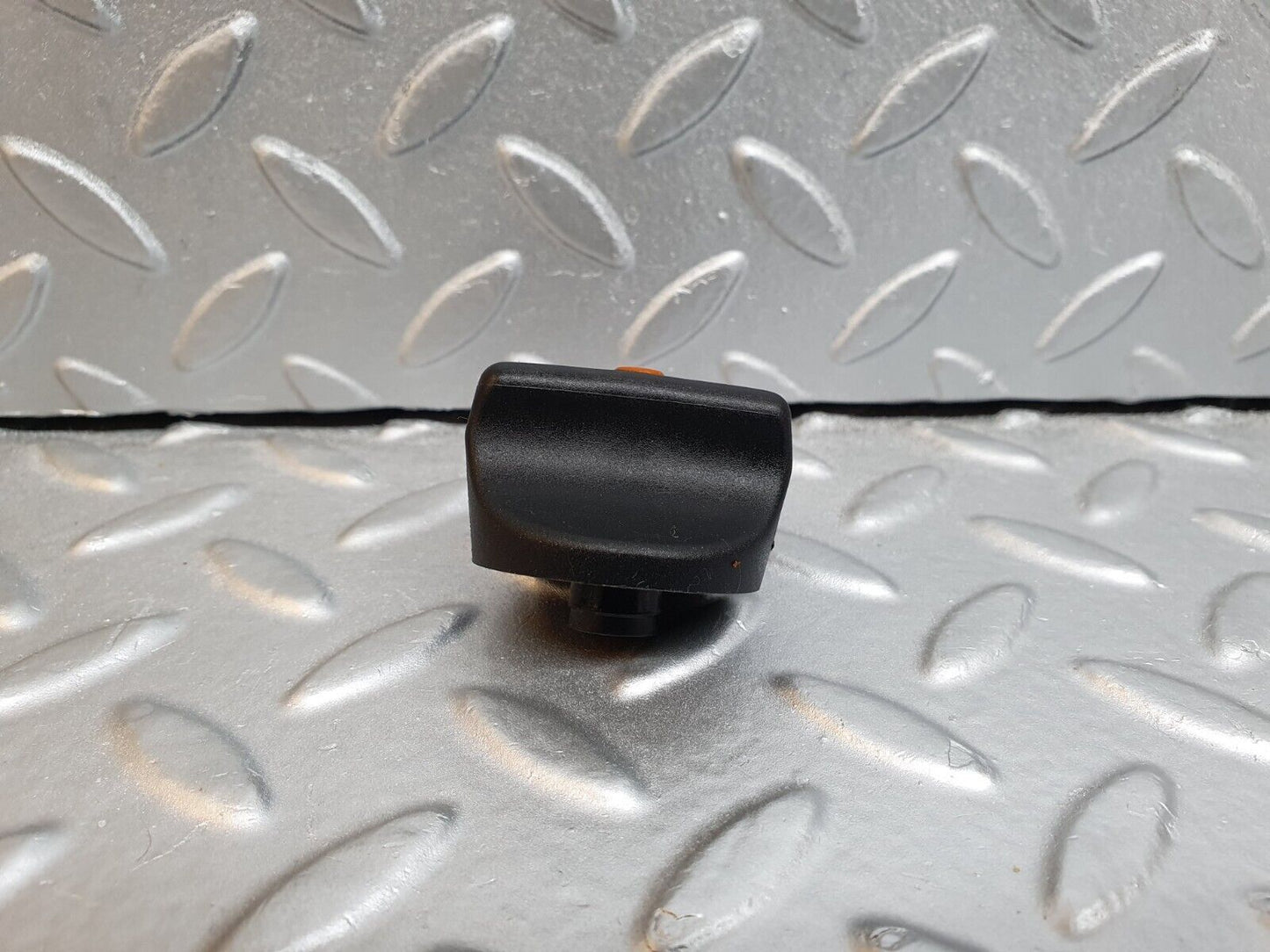 41978 Mercedes-Benz W202 C200 Headlight Switch Knob