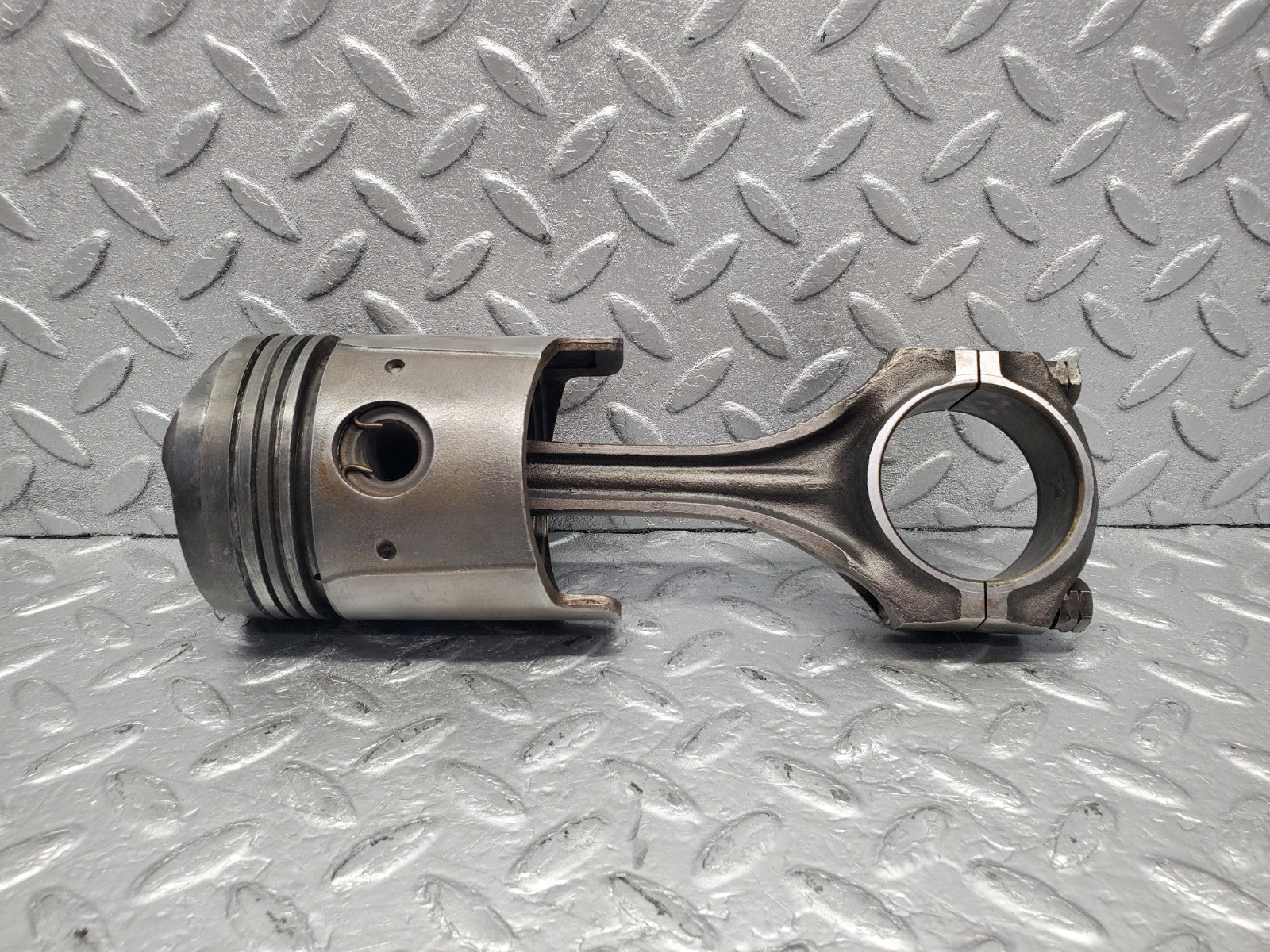 W112 piston and connecting rod used OEM