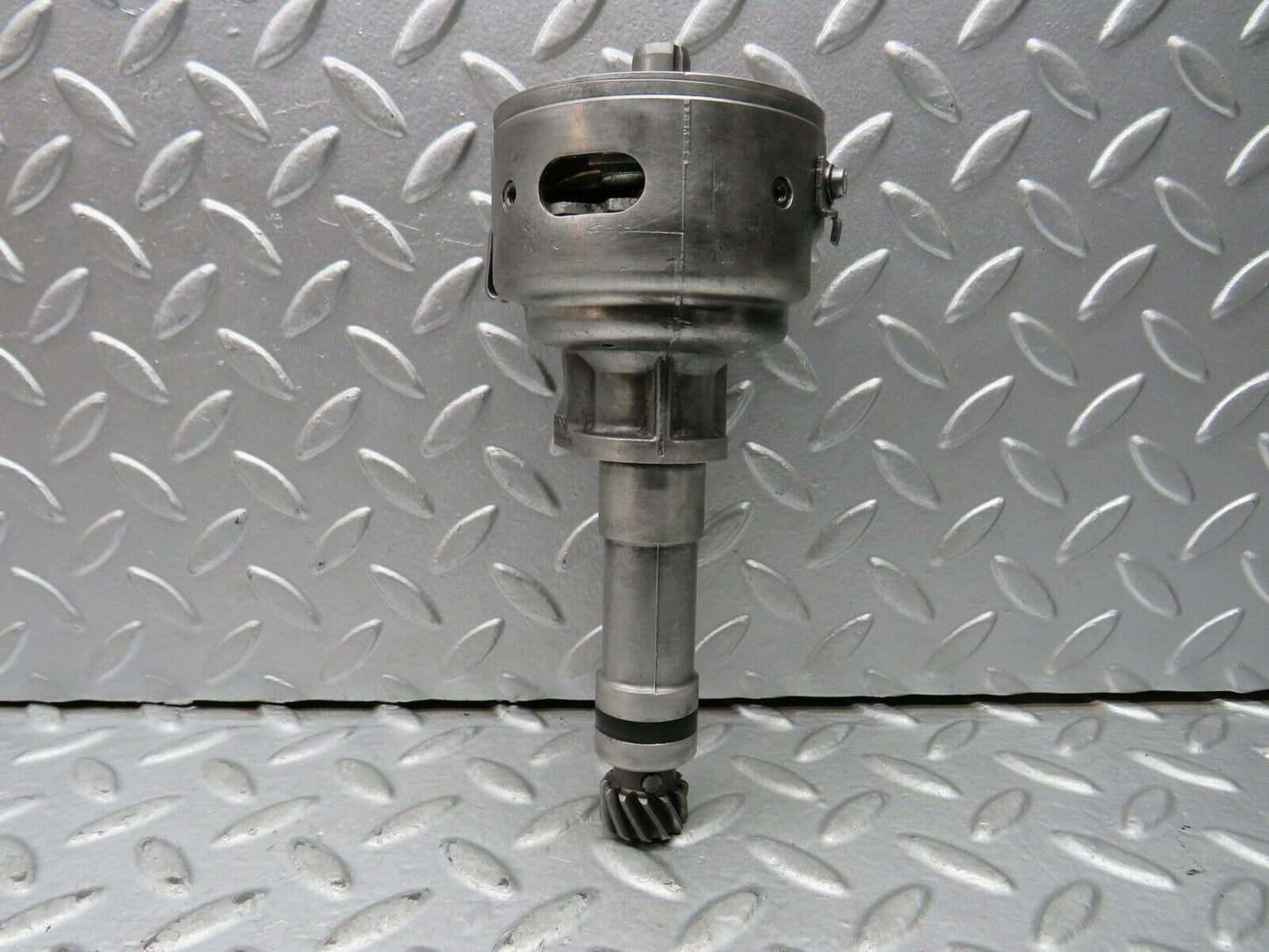 21836 Mercedes-Benz W123 Ignition Distributor Bosch 0237302005