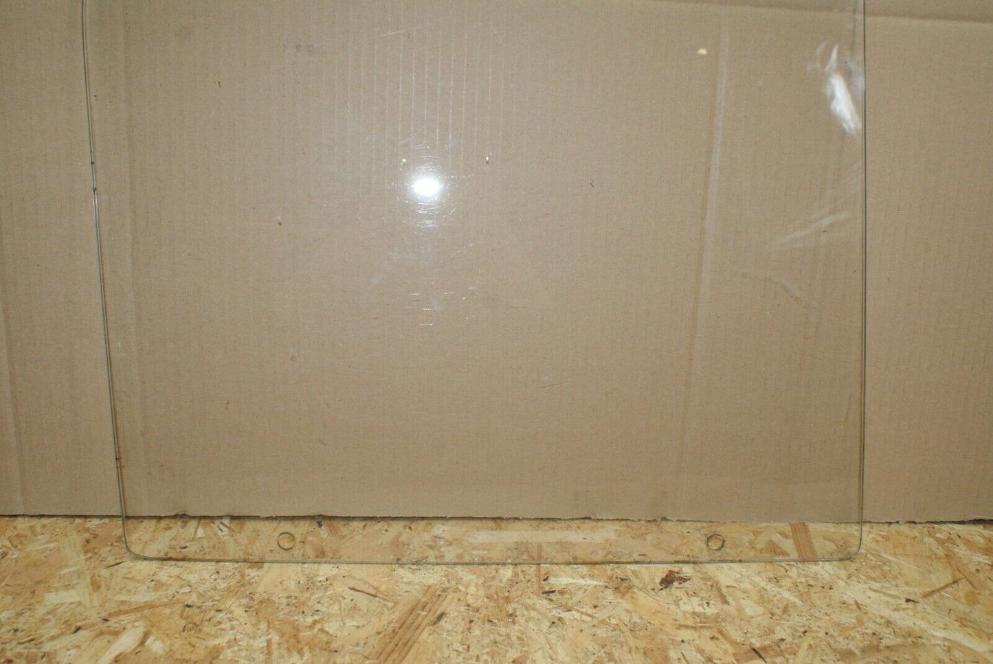 2267 Mercedes-Benz W105 219 PONTON Front Right Door Glass
