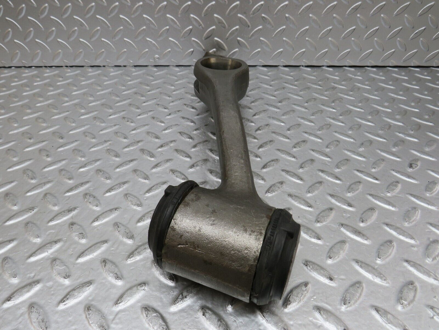 27073 Mercedes-Benz W123 280E Front Right Lower Control Arm New 23RG41CR4