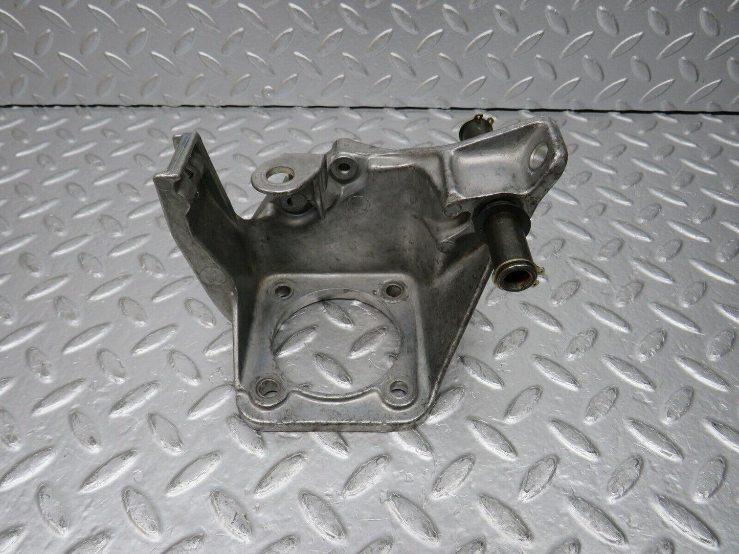 30668 Mercedes-Benz W201 190E 2.0L Brake Pedal Bracket 2012902219