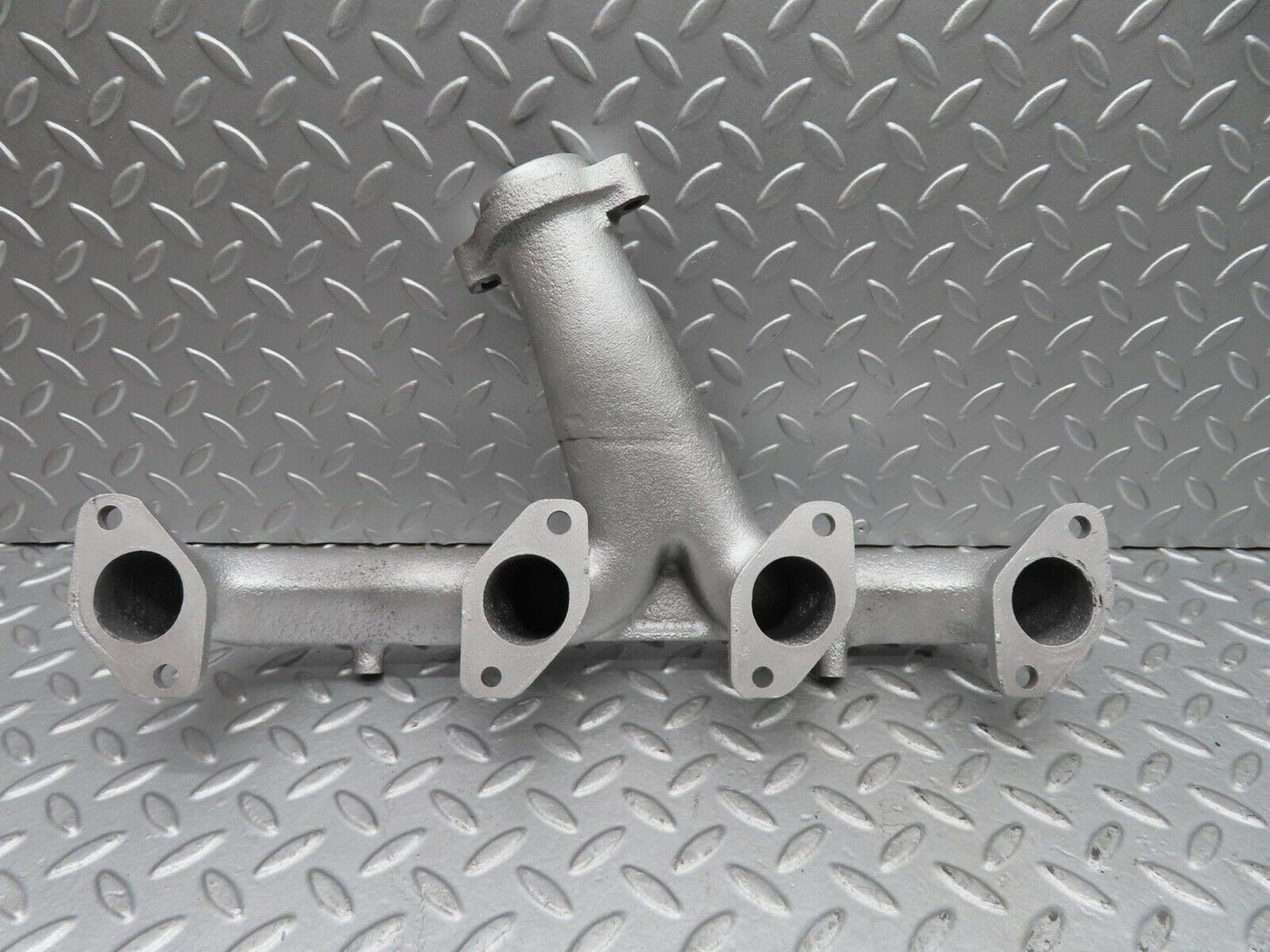 14423 Mercedes-Benz W116 350SE Exhaust Manifold Right 1161423701