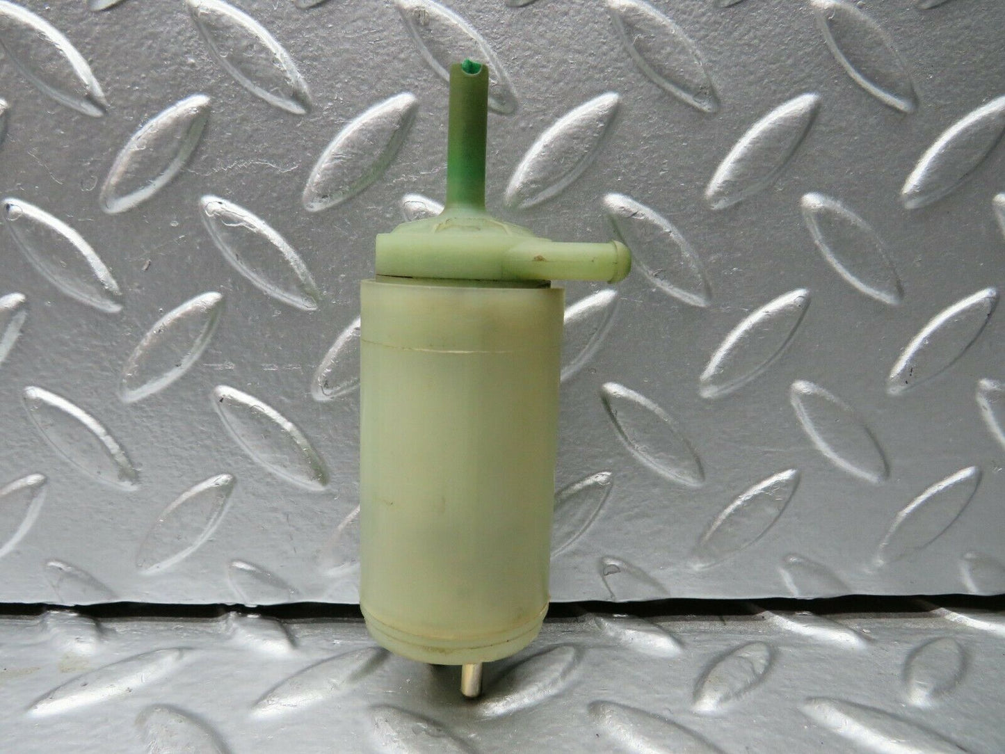 22984 Mercedes-Benz C123 230CE Coupe Windscreen Washer Pump