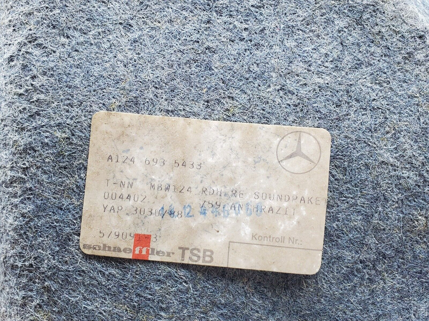 44697 Mercedes-Benz W124 220E Trunk Panel Cover Right 1246935433