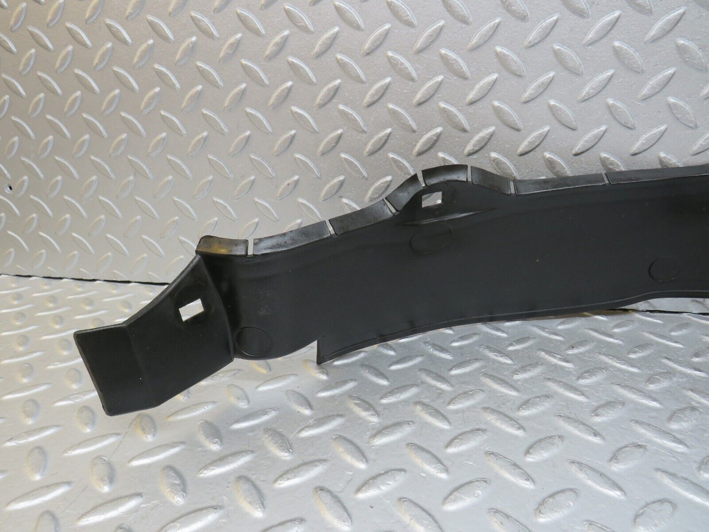 36599 Mercedes-Benz W201 190E Inner Mudguard Panelling Front Right 2018840236