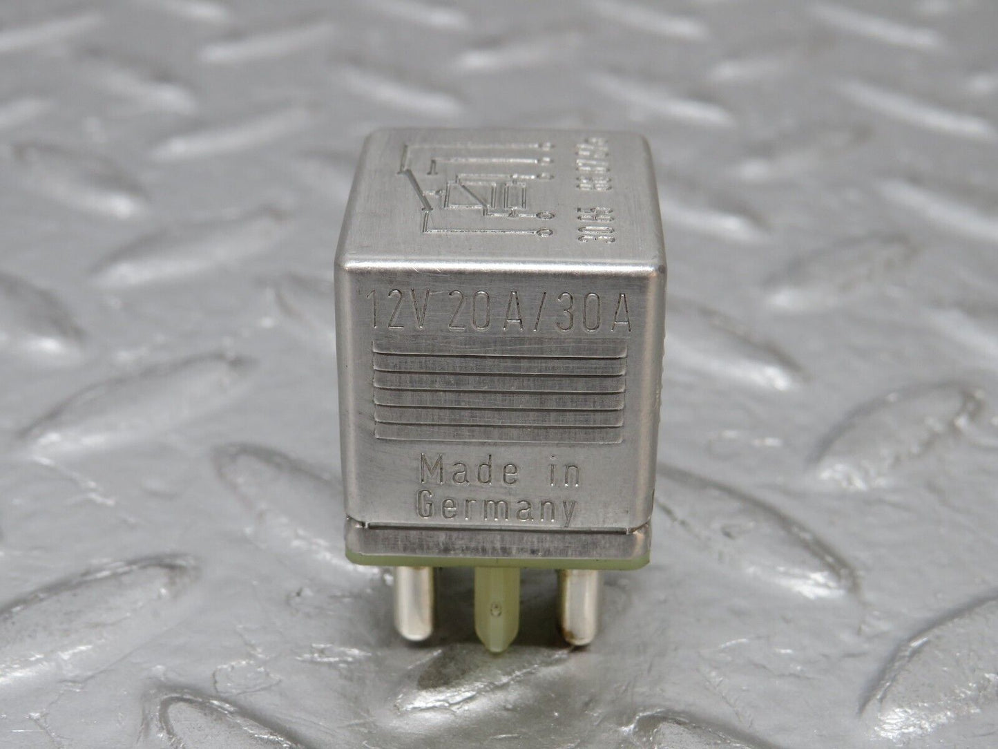 32405 Mercedes-Benz S124 300TE Wagon Multi Purpose Relay 0015420219