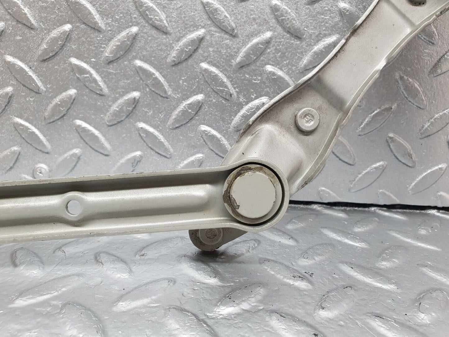 42854 Mercedes-Benz W201 190 2.0L Bonnet Hinge Left Side