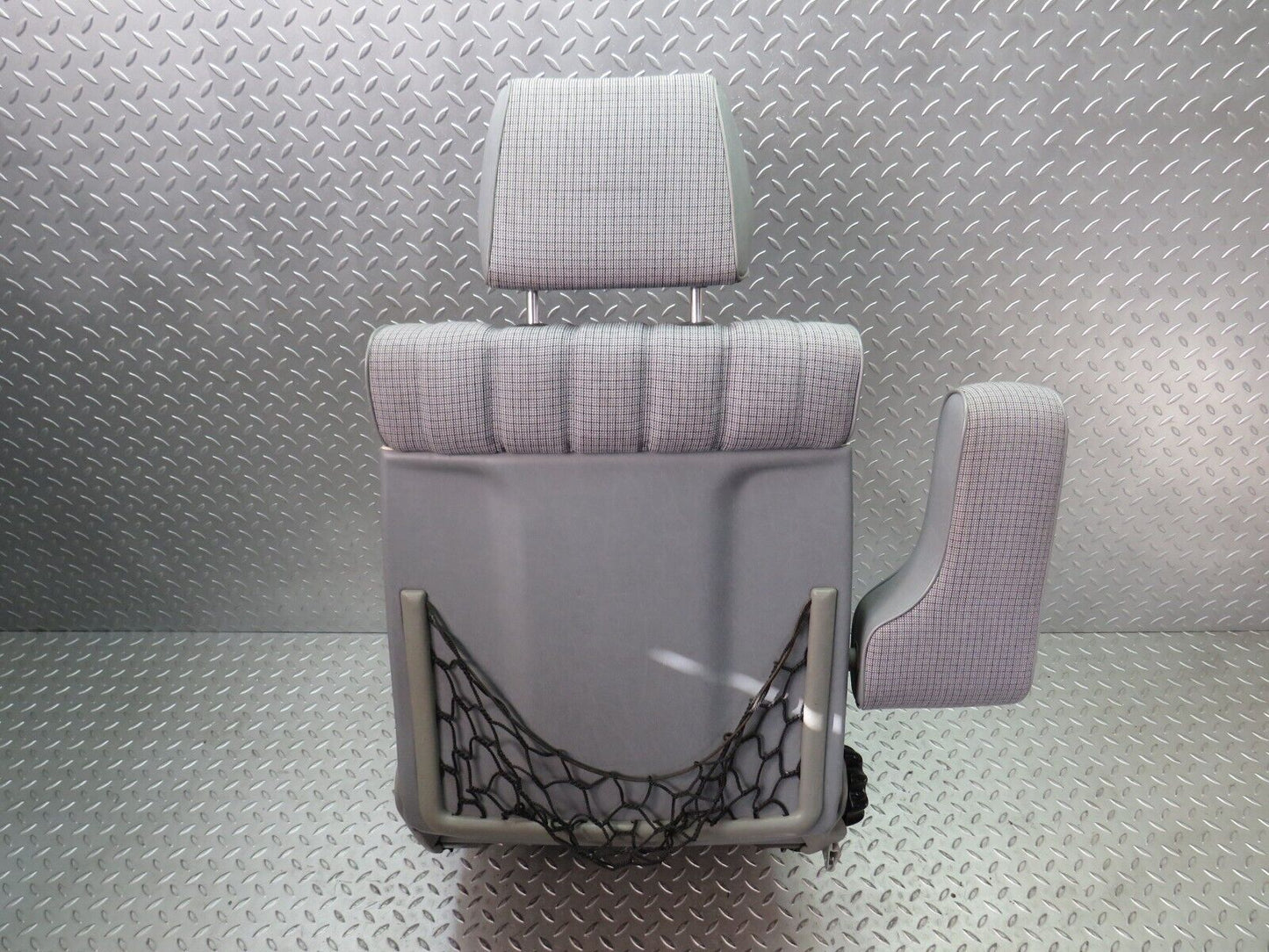 33705 Mercedes-Benz W201 190E Front Left Passenger Seat Grey