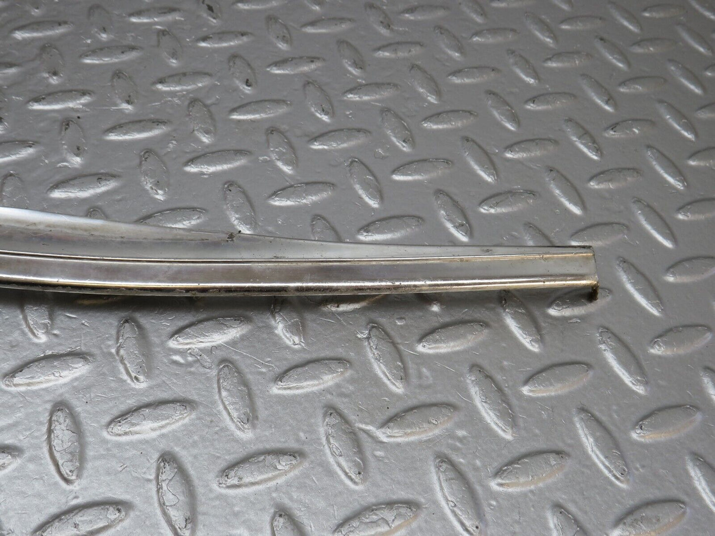 40492 Mercedes-Benz W110 230 Rear Windscreen Chrome Frame