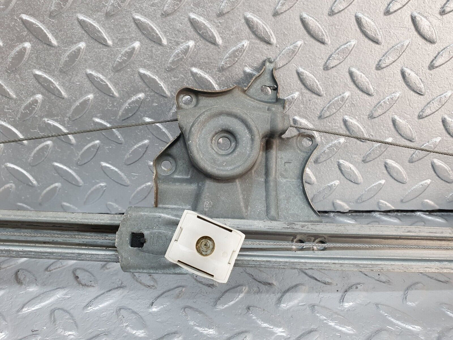41940 Mercedes-Benz W202 C200 Rear Left Power Window Regulator