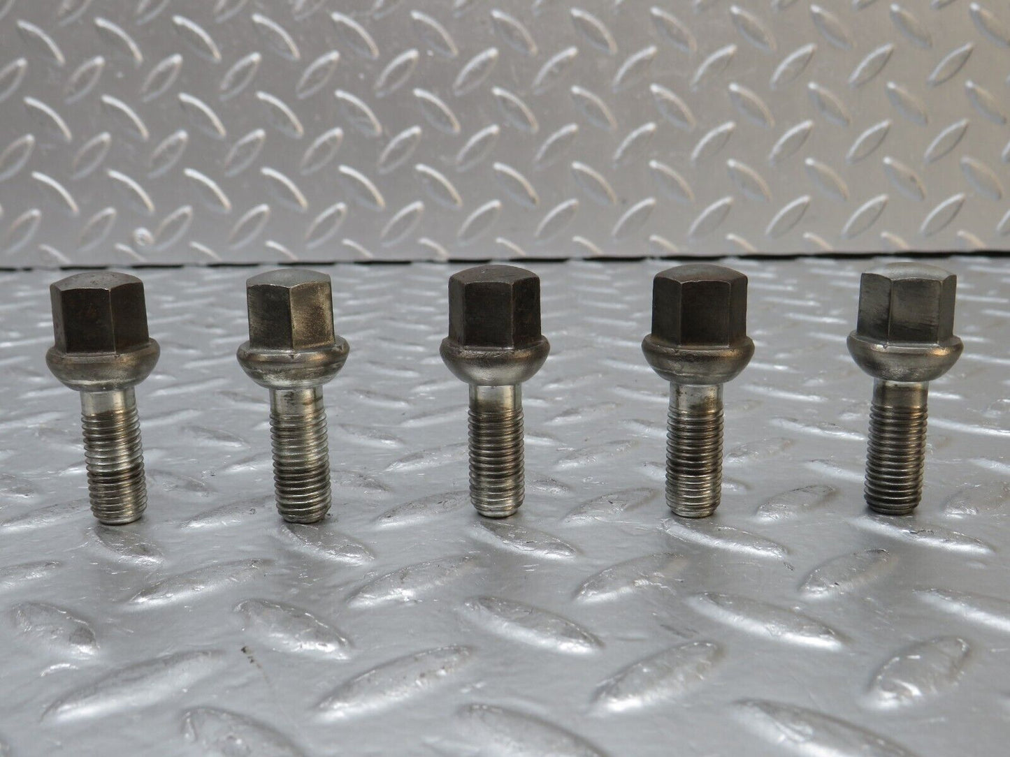 32232 Mercedes-Benz 5x Alloy Wheel Lug Bolt M12x1.5