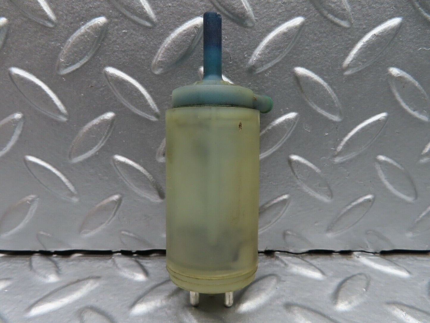 21092 Mercedes-Benz W123 230E Windscreen Washer Pump