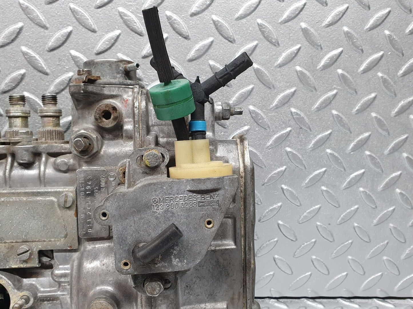 40862 Mercedes-Benz W123 300D Diesel Fuel Injection Pump Bosch 0112466193 6170702901
