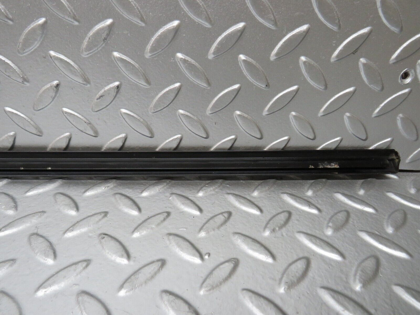 29000 Mercedes-Benz C124 320CE Coupe Front Left Door Chrome Trim