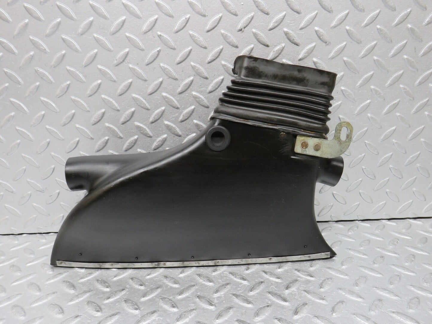 37430 Mercedes-Benz W109 300SEL Dashboard Air Vent Duct Left Side 1088310788