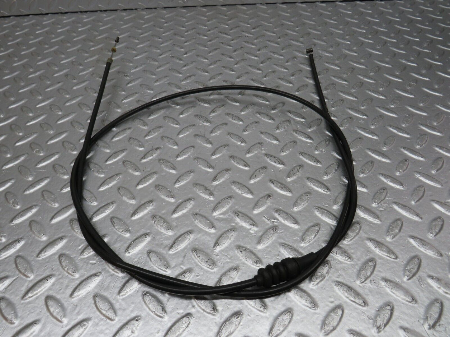 33511 Mercedes-Benz W202 C180 Bonnet Release Cable 2028800159