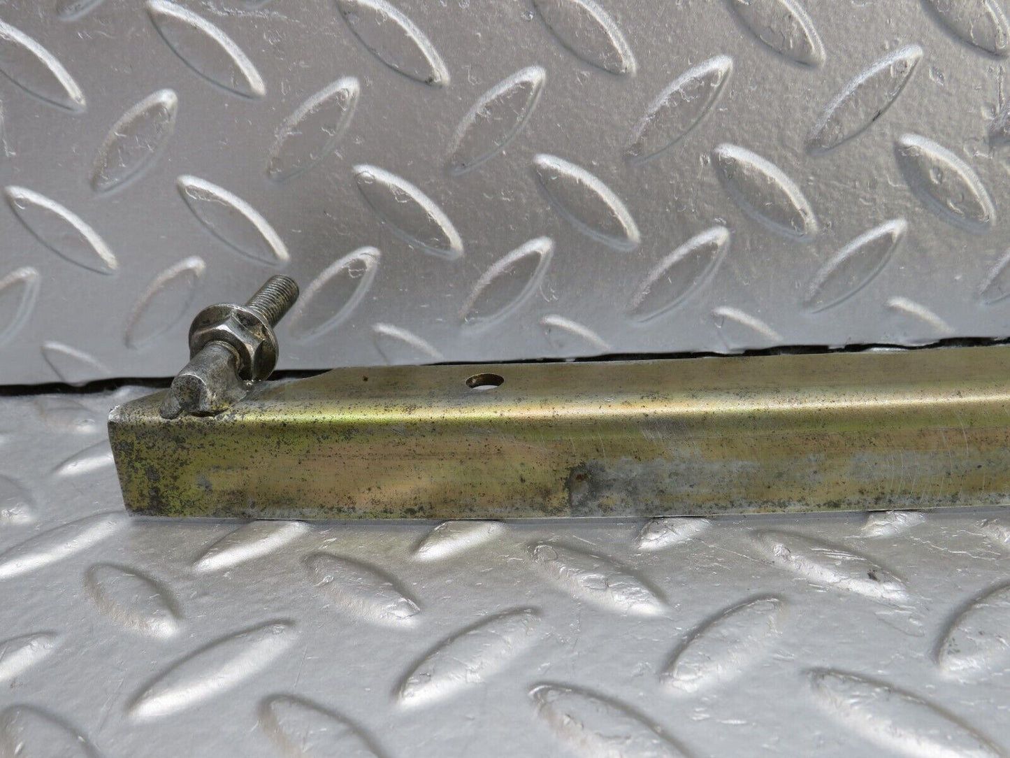 34302 Mercedes-Benz C126 380SEC Coupe Front Right Door Window Channel
