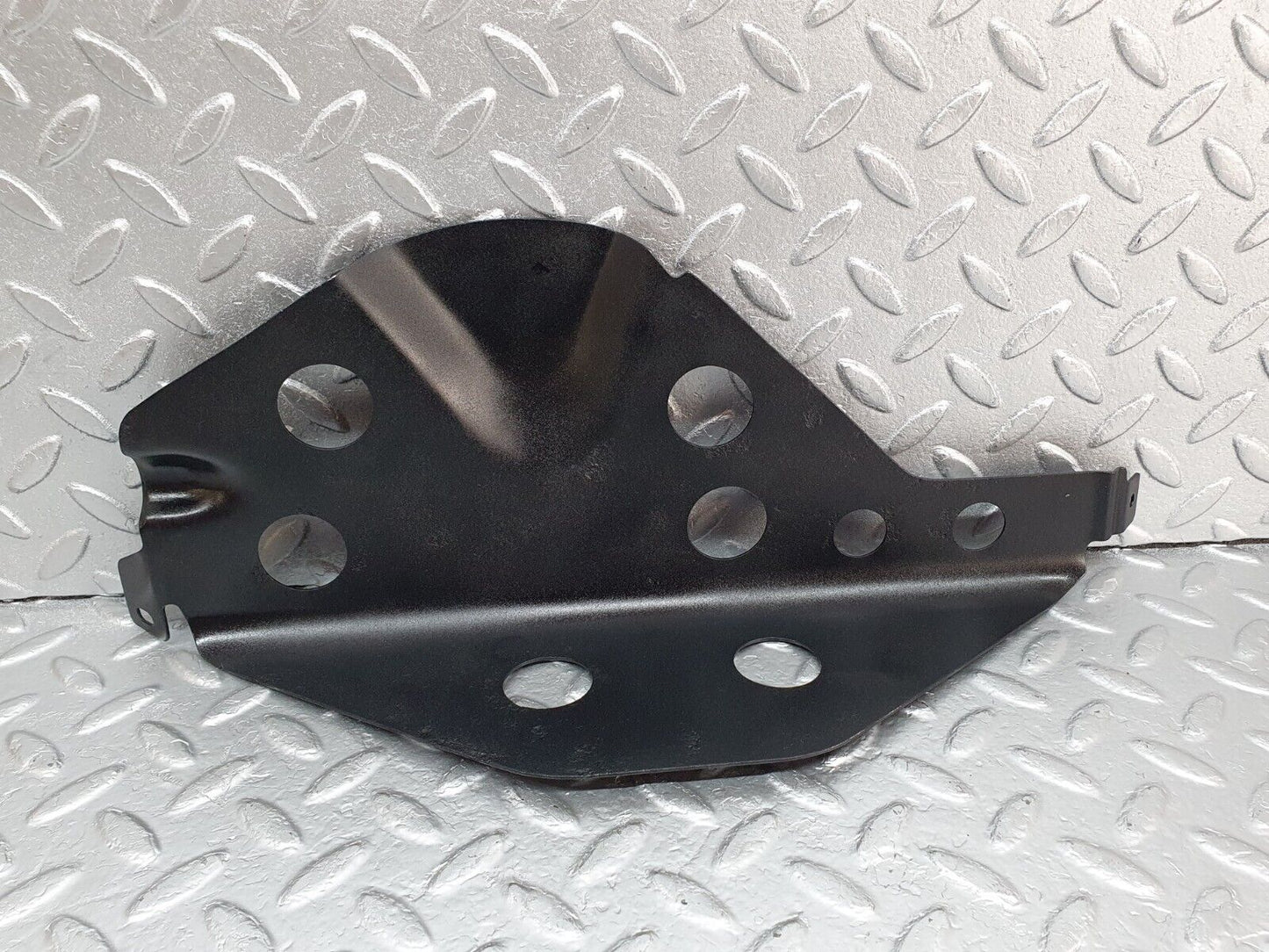 43726 Mercedes-Benz C126 380SEC Coupe Trunk Boot Cable Channel Bracket