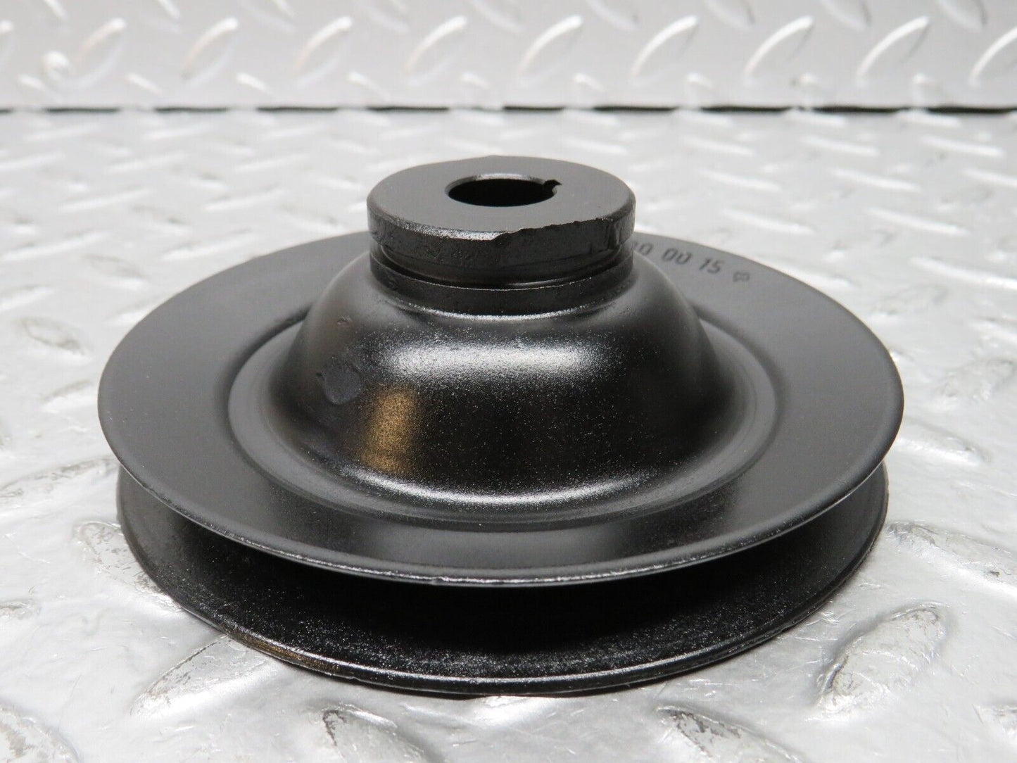 29881 Mercedes-Benz W123 230E Power Steering Pump Pulley 1022300015