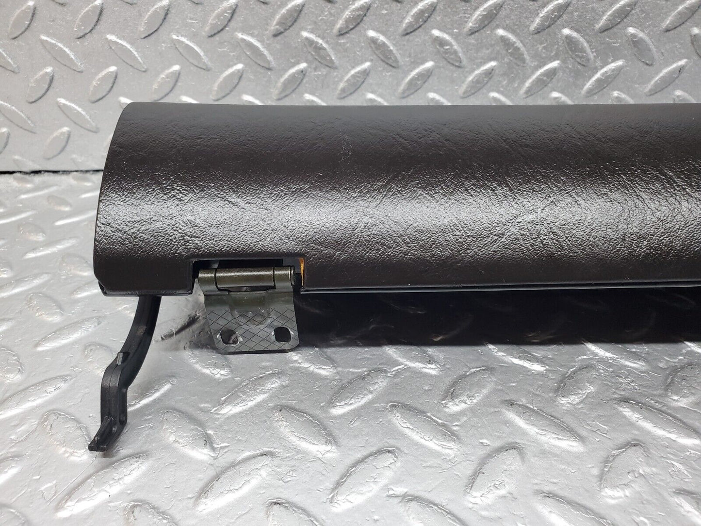 45984 Mercedes-Benz W126 420SE Glove Box Door No Key