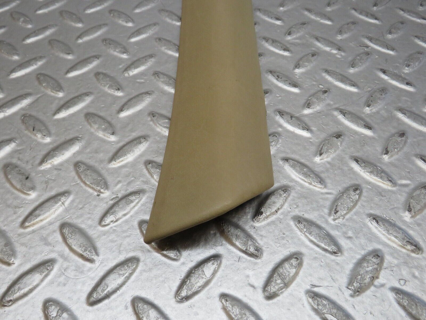 36487 Mercedes-Benz W201 190E 2.0L A Pillar Cover Trim Right Side Beige 2016922089