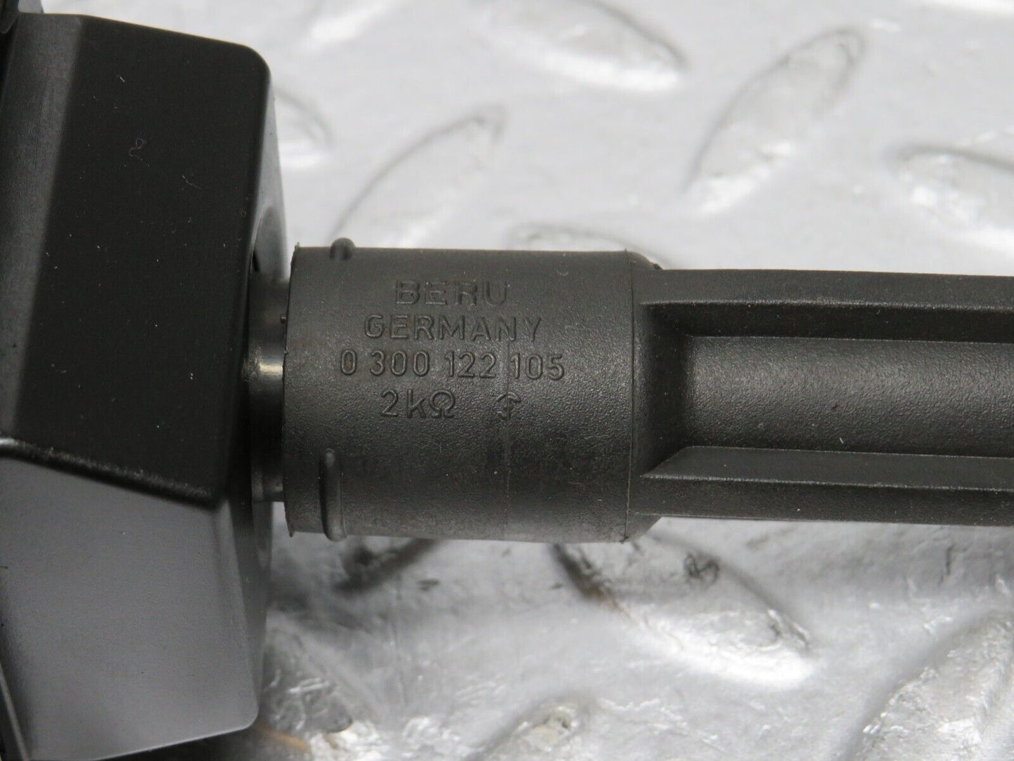 38345 Mercedes-Benz R129 280SL Coupe Ignition Coil Bosch 0221506444 0001587003 0001593642
