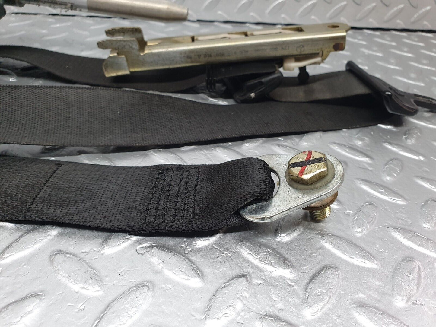 42803 Mercedes-Benz W201 190 Front Right Seat Belt With Buckle 2018606885 1248600269