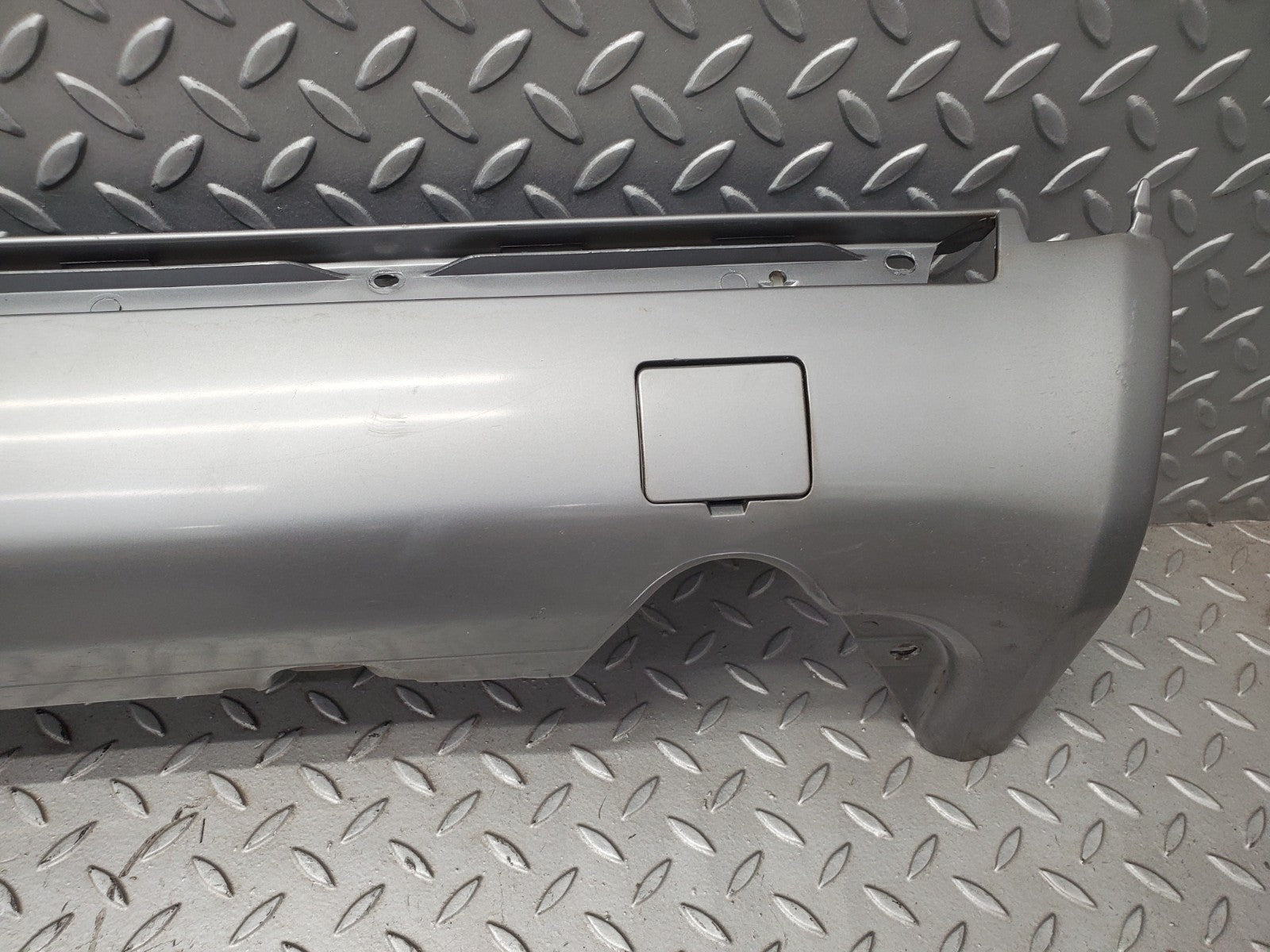 W124 Wagon side skirt left side used OEM