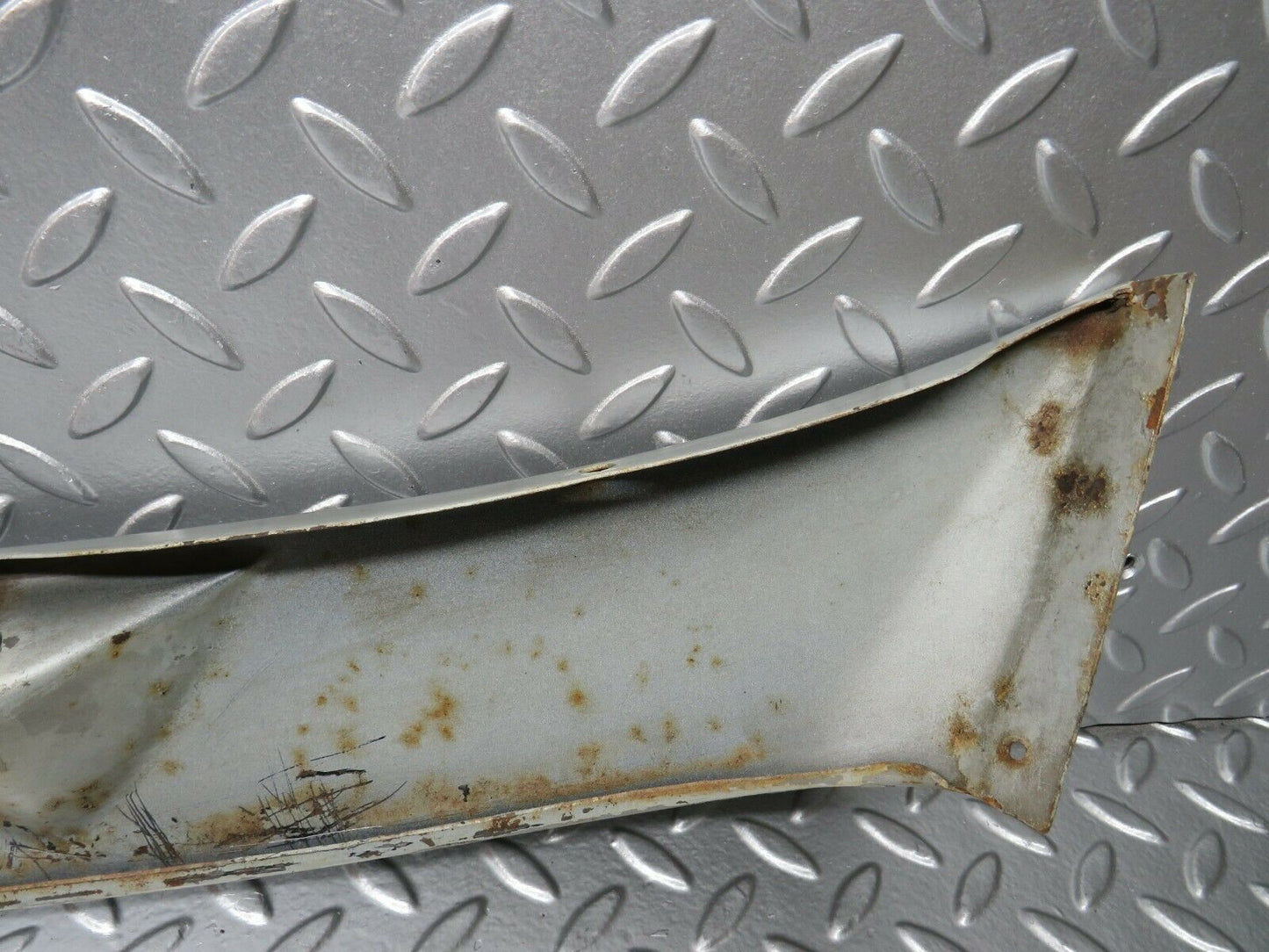 24503 Mercedes-Benz W108 Wiper Motor Cover
