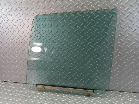 7864 Mercedes-Benz W115 220D Front Left Door Window Glass