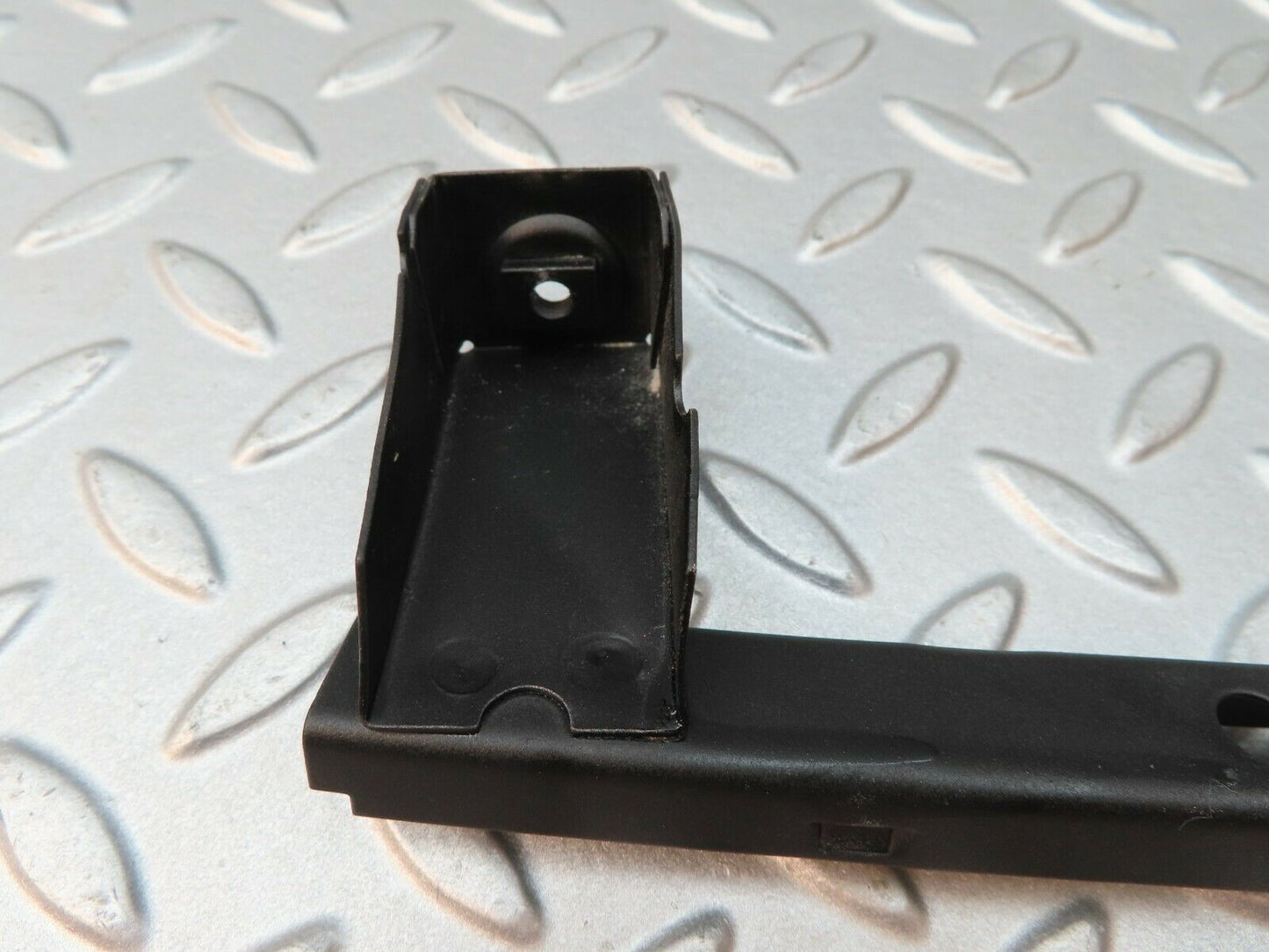 4049 Mercedes-Benz S123 200T Wagon Rear Right Window Guide Rail