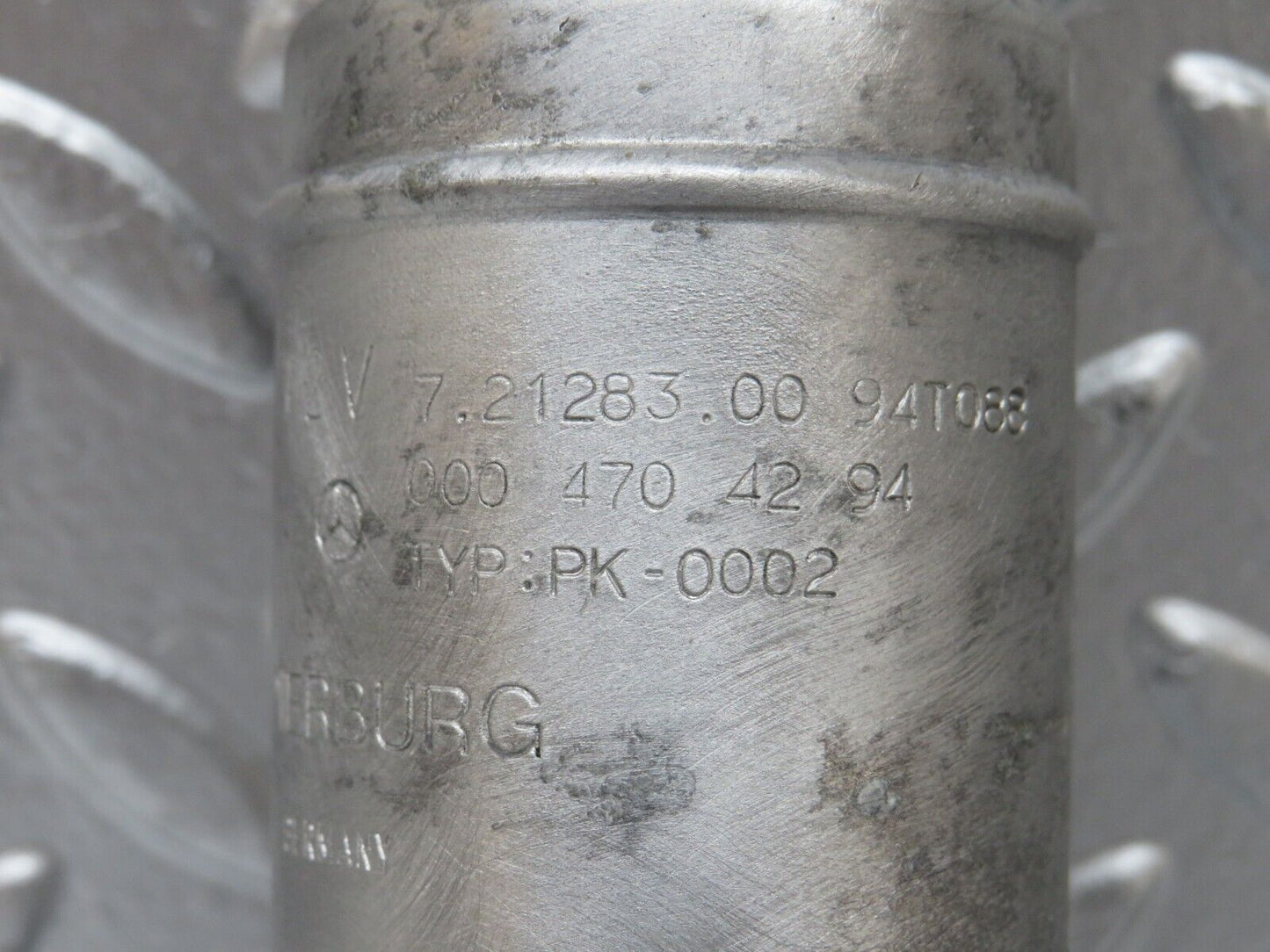 25668 Mercedes-Benz W124 280E Fuel Pump Pierburg 0004704294