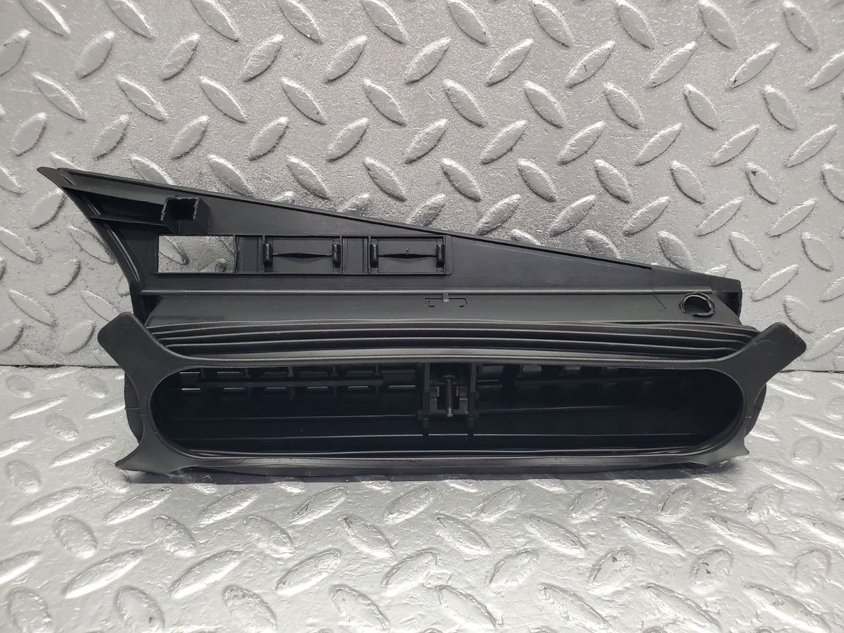 W201 Baby Benz dashboard centre air vent used OEM