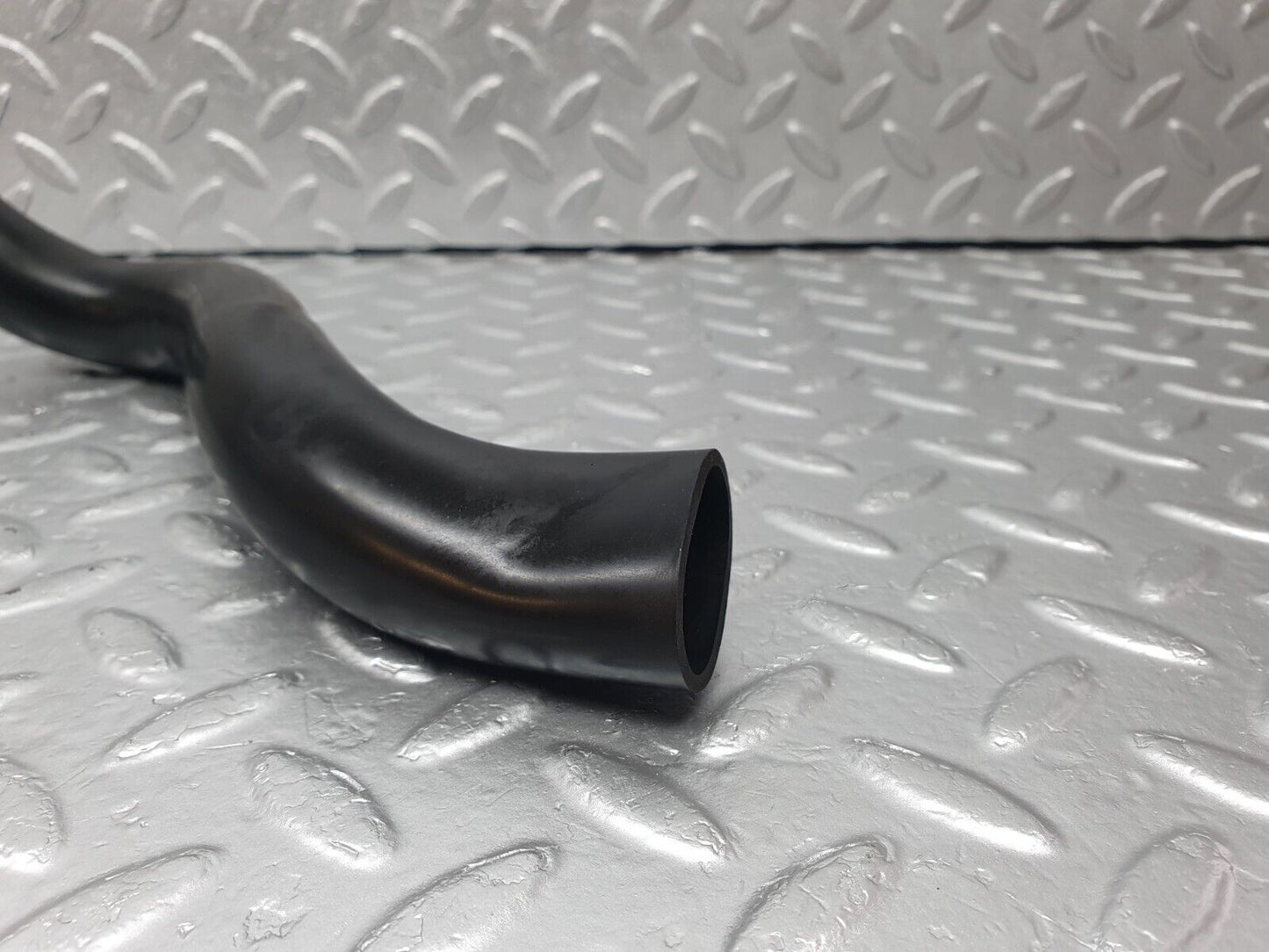 42917 Mercedes-Benz W201 190 2.0L Water Drain Rubber Hose Pipe 2016280094