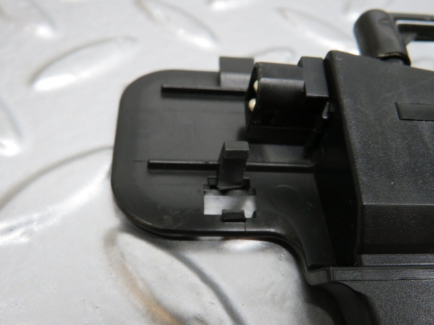 24634 Mercedes-Benz W140 S320 Front Heated Windscreen Washer Nozzle 1408601147