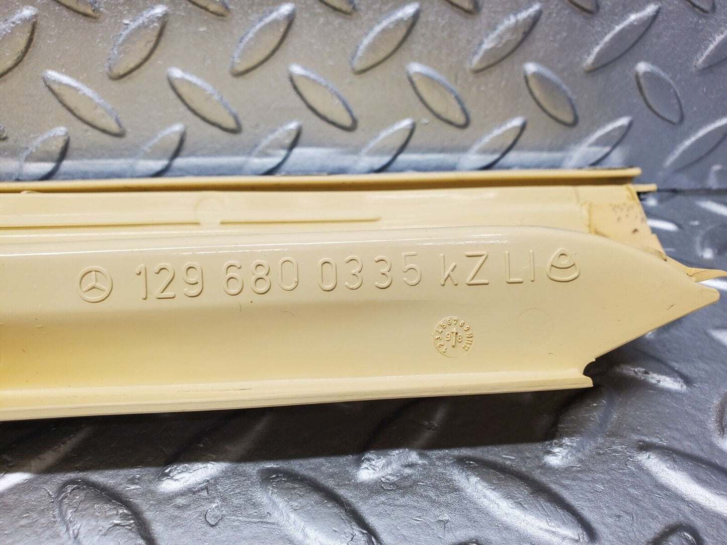 43712611