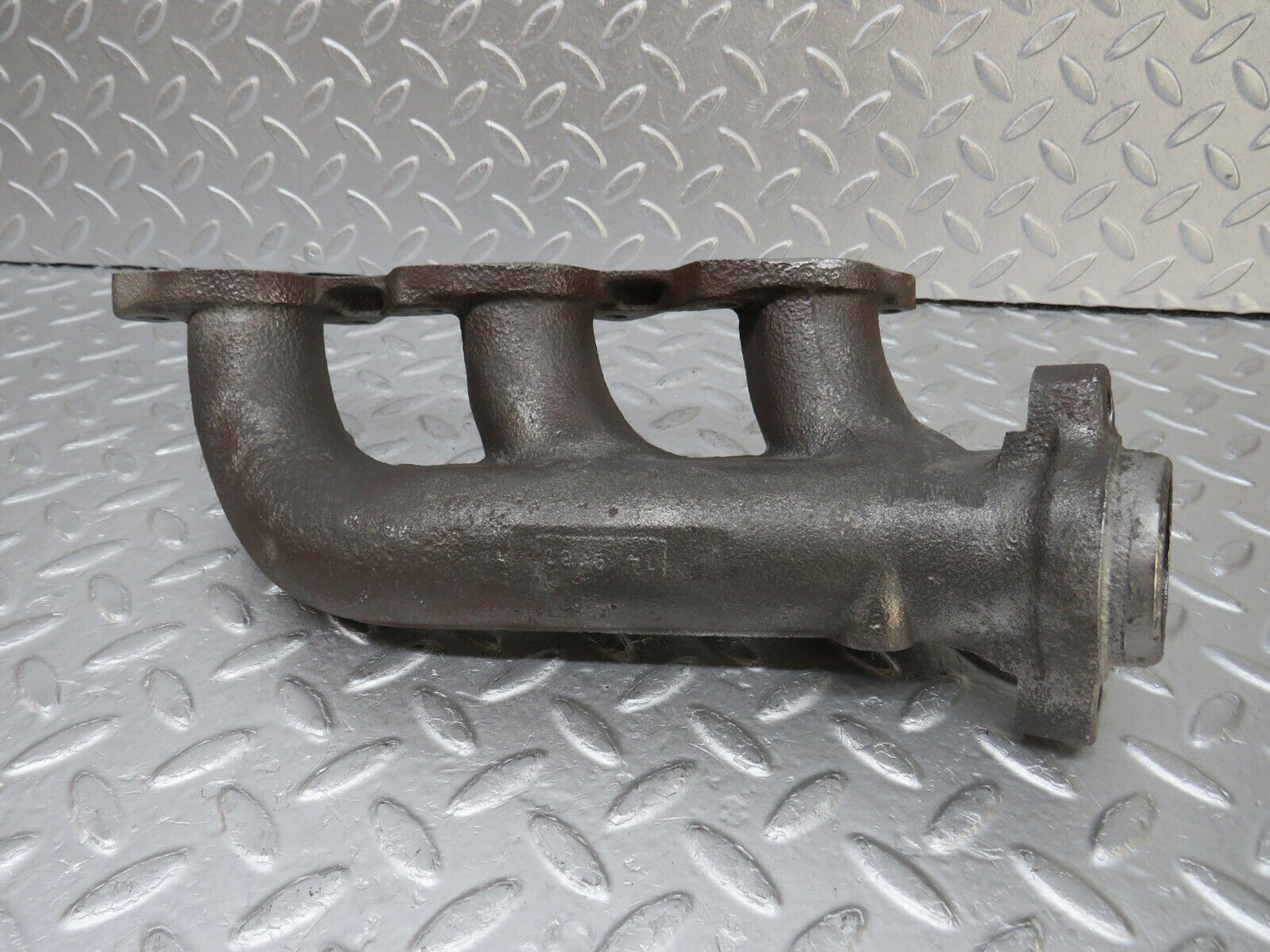 34689 Mercedes-Benz W124 260E Exhaust Manifold 1-3 Cylinder 1031421602