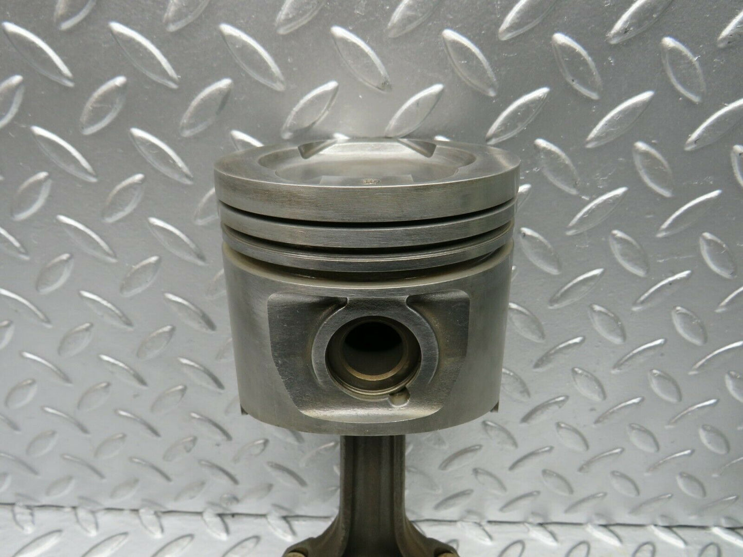 22801 Mercedes-Benz C107 450SLC Coupe Piston With Connecting Rod 92.48 mm