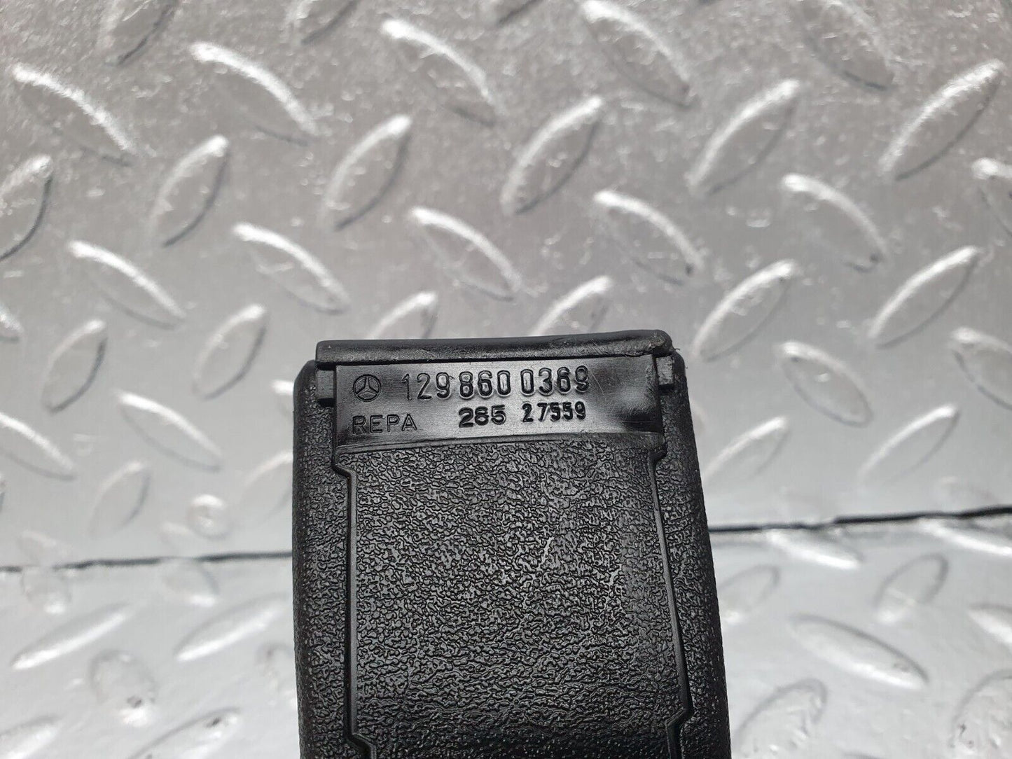 42609 Mercedes-Benz R129 320SL Coupe Rear Seat Belt With Buckles 1298600085 1298600369