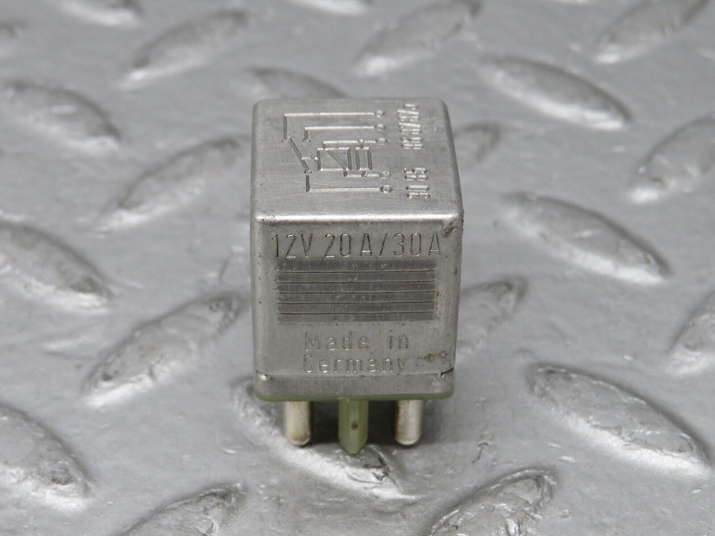 36089 Mercedes-Benz W126 420SE Multi Purpose Relay 0015420219