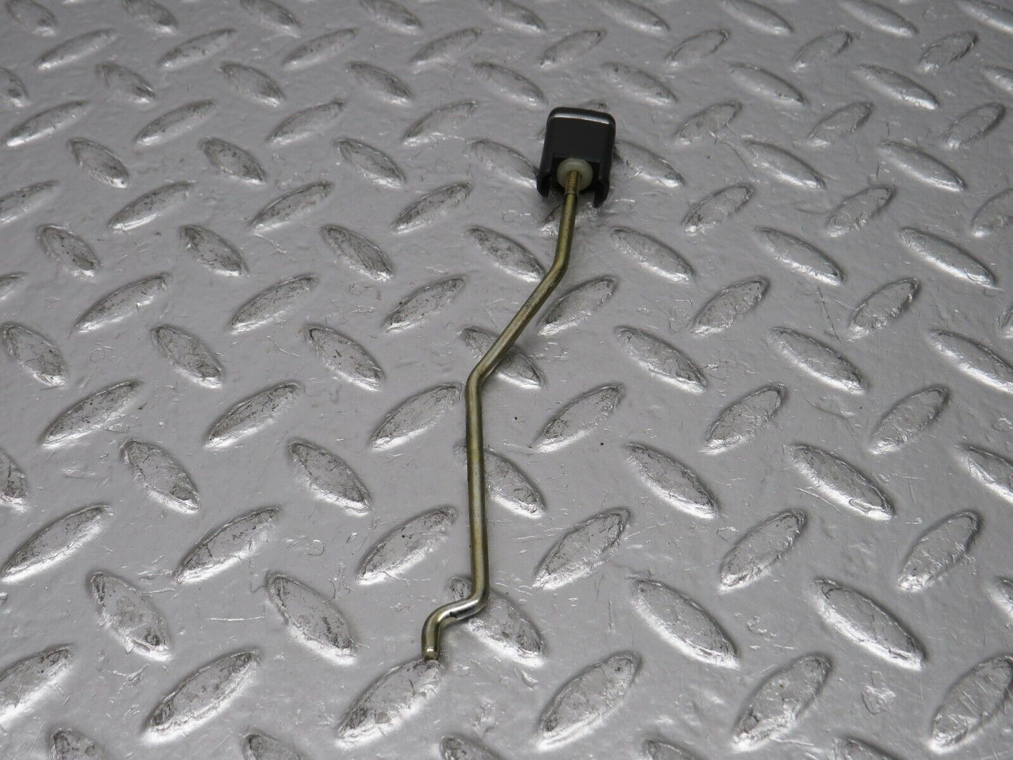 32283 Mercedes-Benz W220 S430 Front Left Door Lock Knob Handle