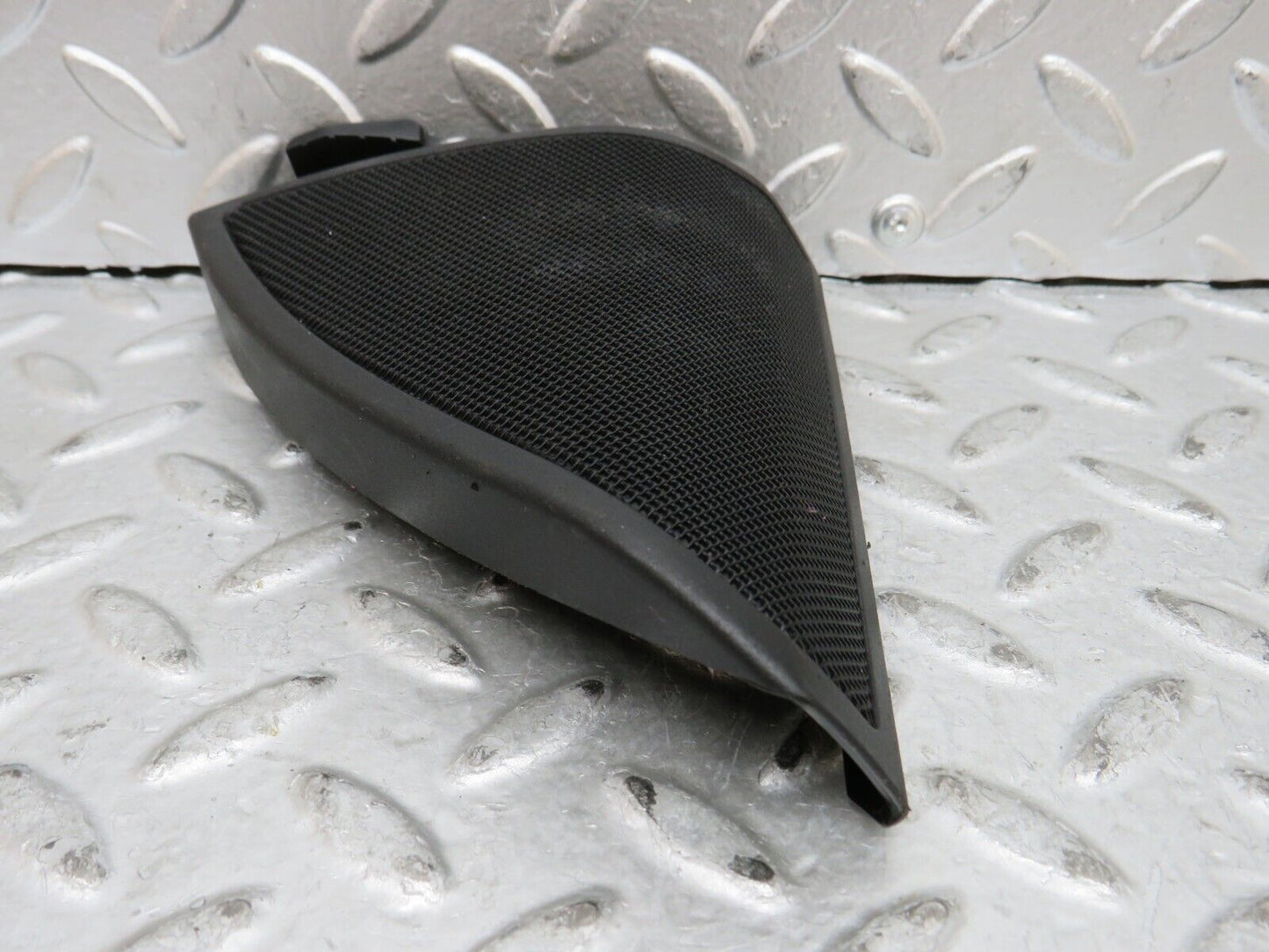 29092 Mercedes-Benz C124 320CE Coupe Front Left Door Speaker Cover 2047203948