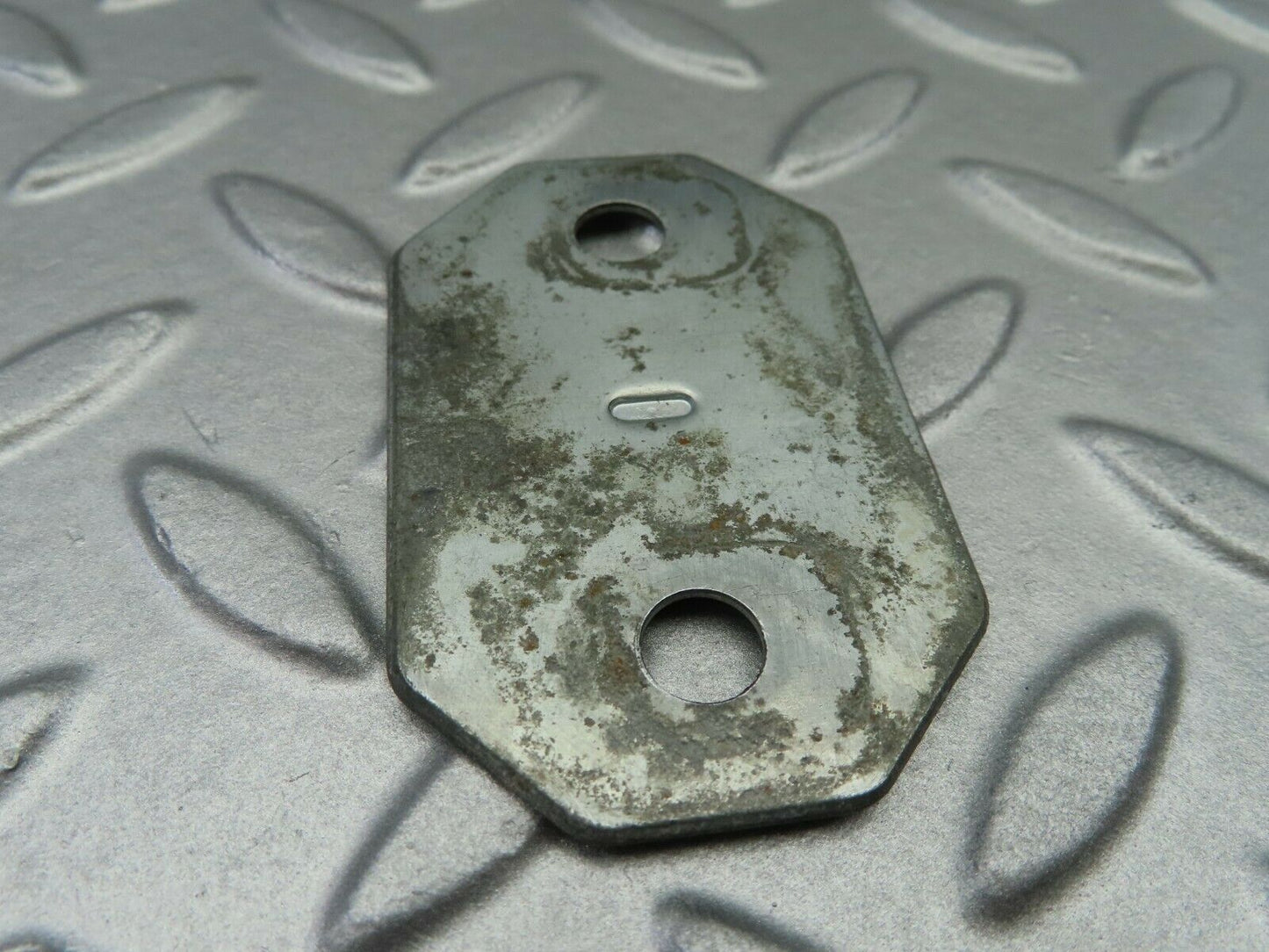 6758 Mercedes-Benz S124 E220 Wagon Door Lock Latch