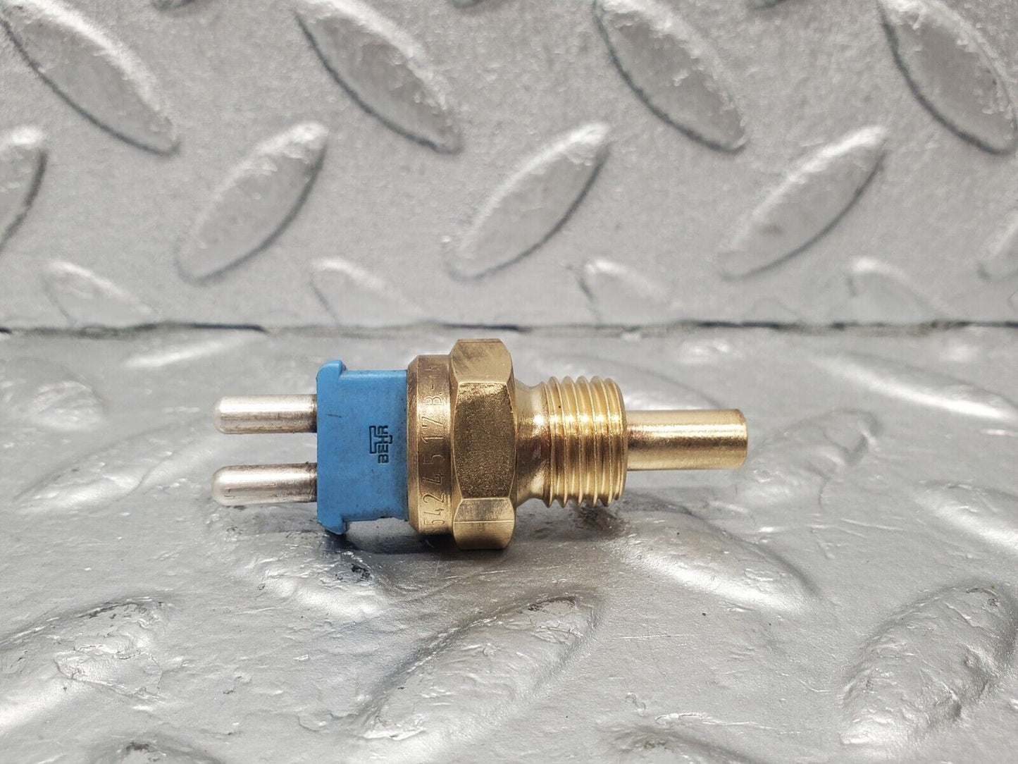 46215 Mercedes-Benz W124 280E Coolant Temperature Sensor VDO 0085424517