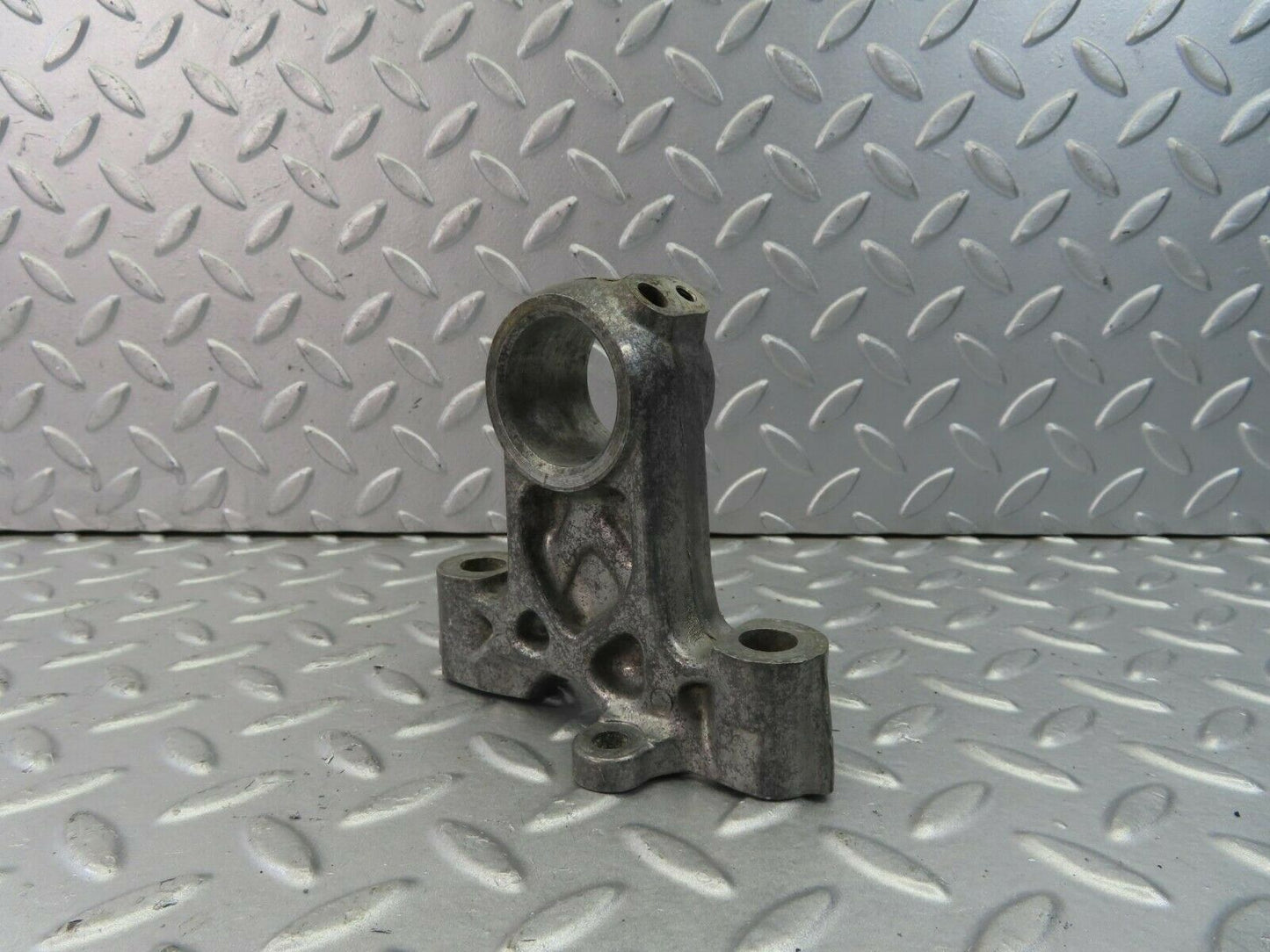 8950 Mercedes-Benz W108 Camshaft Tower Bearing 1800515110