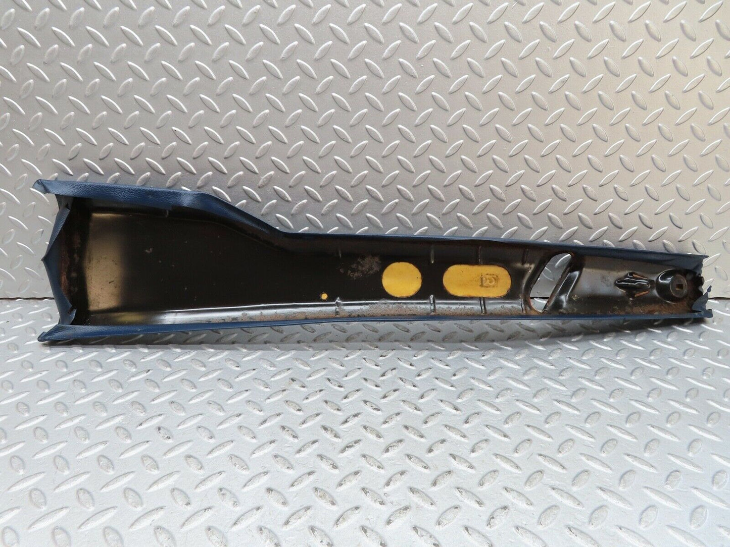 17512 Mercedes-Benz W116 450SEL B Pillar Cover Left Side Blue