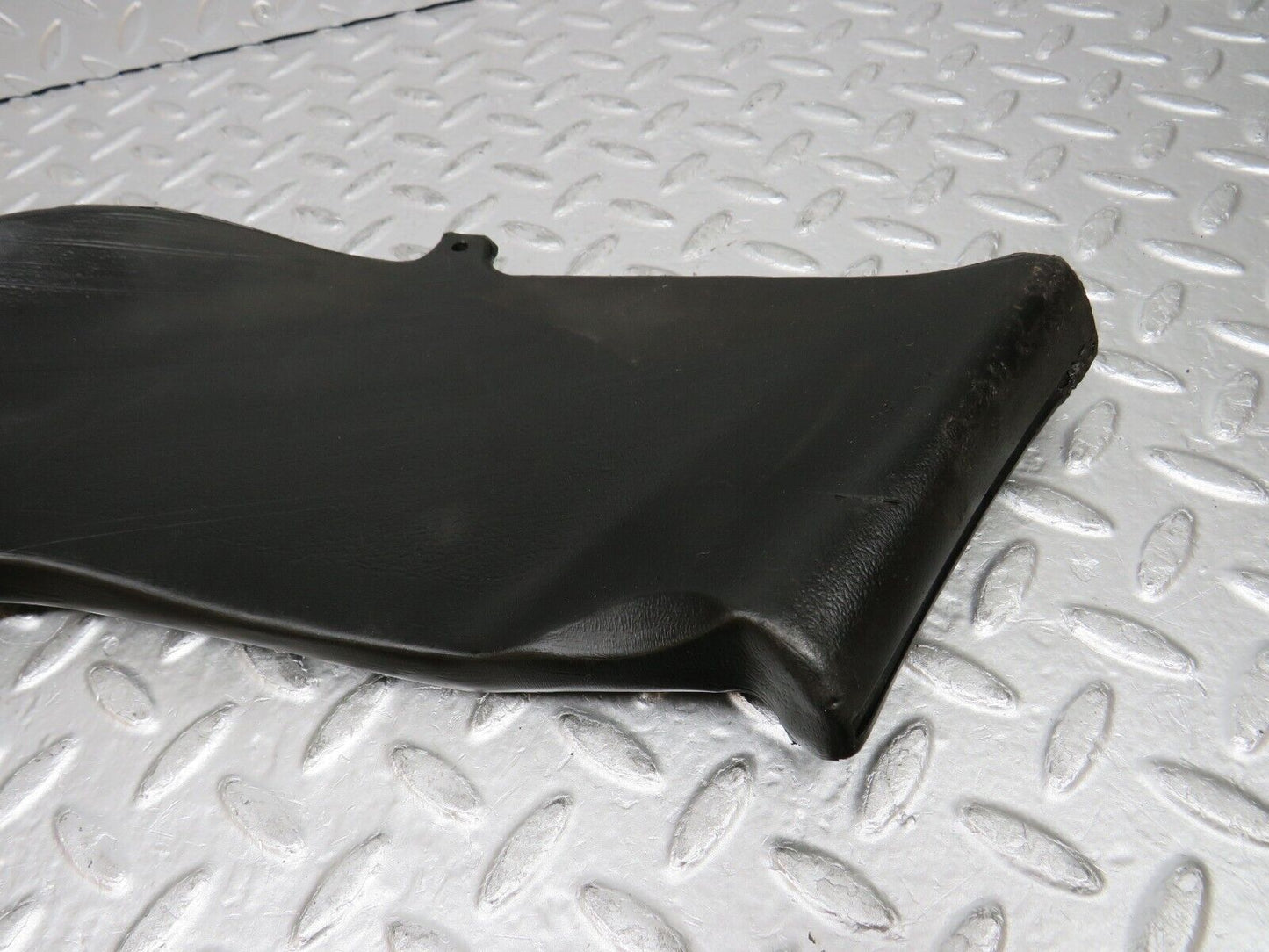 0237 Mercedes-Benz W108 280SE Air Duct Vent 1088310446