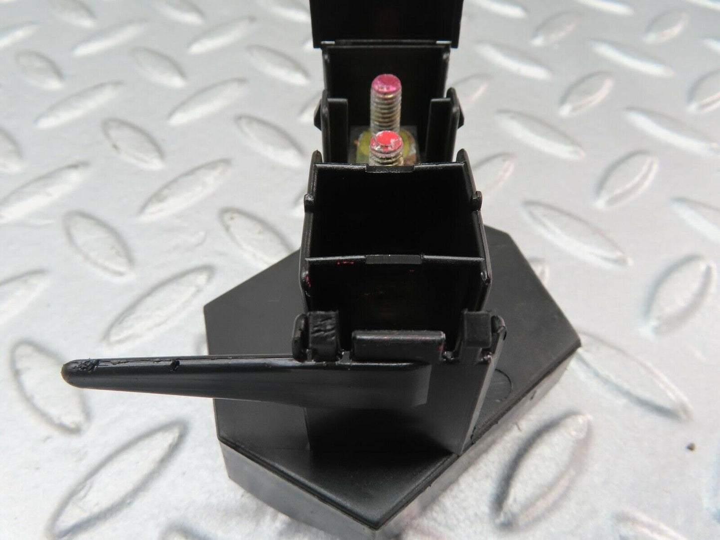 16381 Mercedes-Benz W124 260E Cable Wire Distributor Connector 1245402169